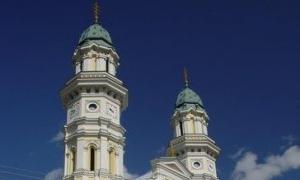 В Ужгороді буря зірвала хрест із храму