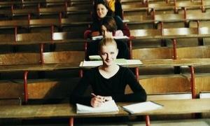 Кабінет Міністрів скоротив держзамовлення у вишах