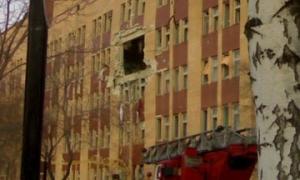 У Луганську вибухом зруйнована лікарня, двоє загиблих