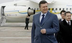 Віктор Янукович полетів з державним візитом до Китаю