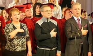 Черновецький полюбляє троєщинський стиль одягу