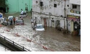 Повінь В Саудівській Аравії уже  забрала життя 83 людей