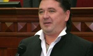 Людмилу Янукович взяли в клуб 