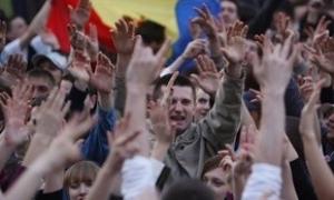 Євросоюз занепокоєний готовністю Румунії надати громадянство мільйону молдаван