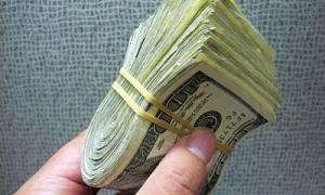 На міжбанку долар злетів до 8,50