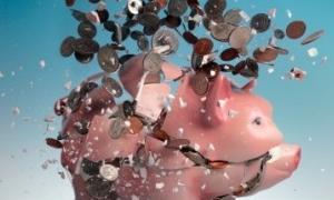 Страховики заборгували клієнтам понад 130 мільйонів гривень