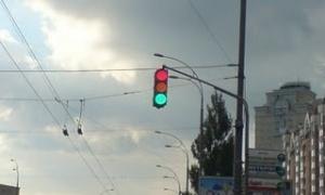 Коли луцькі водії побачать світлофори?