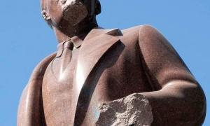 Українська діаспора вимагає вивезти всі пам’ятники Леніну в Чорнобиль