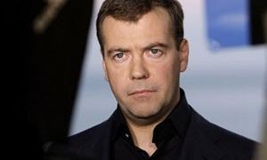 У Мєдвєдєва дух захоплює від кількості пляшок горілки, випитих росіянами