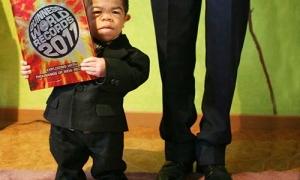 Найменшою людиною на планеті став колумбієць