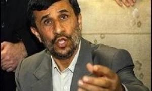 Поки іранці вмирають на акціях протесту, Ахмадінежад приїхав до Росії