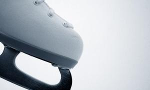 Водій їздив за кермом… у ковзанах