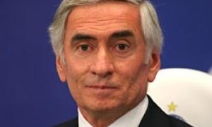 В київському 