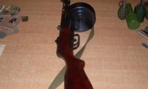 На Волині затримали данця з воєнними трофеями
