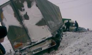 У Рожищенському районі автомобіль перекинувся біля залізничного переїзду