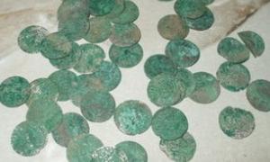 Британський любитель старожитностей знайшов 52 тисячі стародавніх монет