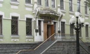 Жителька Дніпропетровська знайшла 20 картин відомих художників