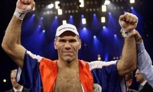 Валуєв хоче від бою з Кличком більше грошей