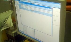 У КНР на комп'ютери встановлять ПЗ, що фільтрує всю вхідну інформацію