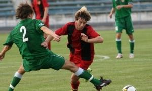 У першій лізі лідери святкують перемоги