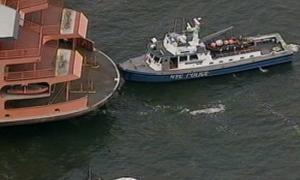 В Нью-Йорку пором з 800 пасажирами врізався в пірс