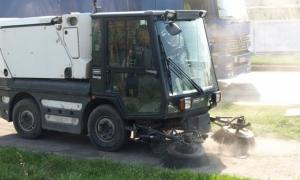 Пил у Луцьку прибиратимуть спеціальні машини