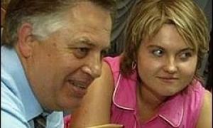 Екс-дружина Симоненка викликала його коханку на дуель