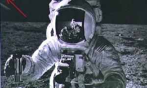 Китайський астронавт висадиться на Місяць в 2025 році