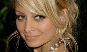 Ніколь Річі госпіталізована в одну з лікарень Лос-Анджелеса з пневмонією