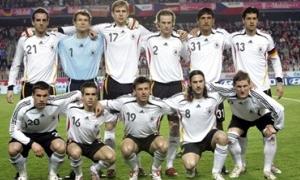 Німецьким футболістам рекомендують носити бронежилети в ПАР