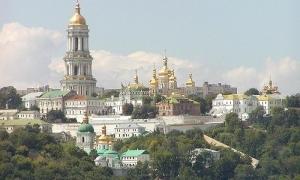 Учасники параду 9 травня отримали благословення УПЦ