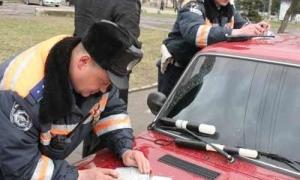 На дії співробітників ДАІ тепер можна поскаржитися смскою