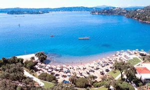 Турецький винищувач ледь не впав на грецький острів