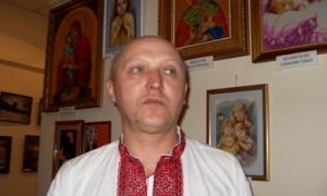 У будівлі міської ради з’явився маленький храм