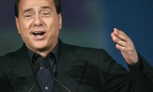 Берлусконі вимагає 1 млн євро за питання про його особисте життя