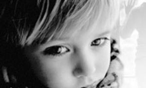 Росія зупинила всиновлення дітей американцями