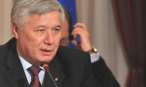 Єхануров може знову стати міністром оборони