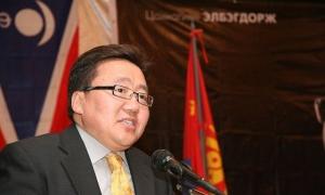 Президент Монголії зустрів Медведєва біля палацу 