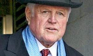 Помер Едвард Кеннеді