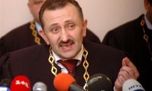 Колишній голова суду Зварич не потребує допомоги адвокатів