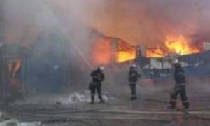 В Луганську загорівся картонний комбінат: є постраждалі