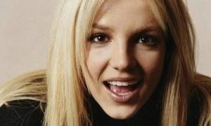 Брітні Спірс звинуватили у співі під фонограму