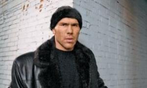 Микола Валуєв захищатиме титул в бою проти Девіда Хея