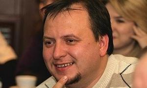Віктор Уколов до цих пір не пройшов 