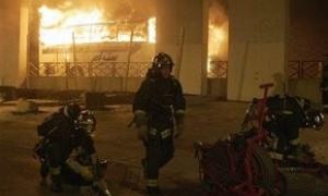 Париж другу ніч охоплений зіткненнями з поліцією