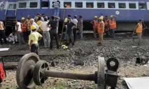 65 людей стали жертвами залізничної аварії в Індії