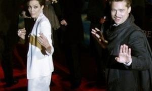 Анджеліна Джолі і Бред Пітт пожертвували мільйон пакистанським біженцям
