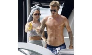 Бекхеми відзначили 10-ту річницю весілля на Сейшелах