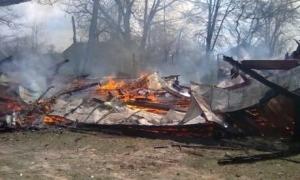 На Волині внук спалив дідову хату