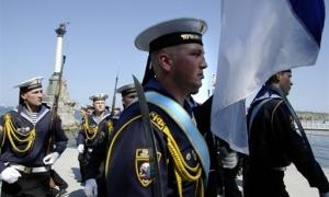 Російські моряки ЧФ затримали українських судових виконавців